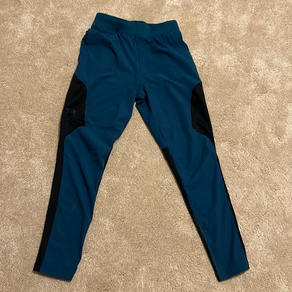 Under Armour training pants
